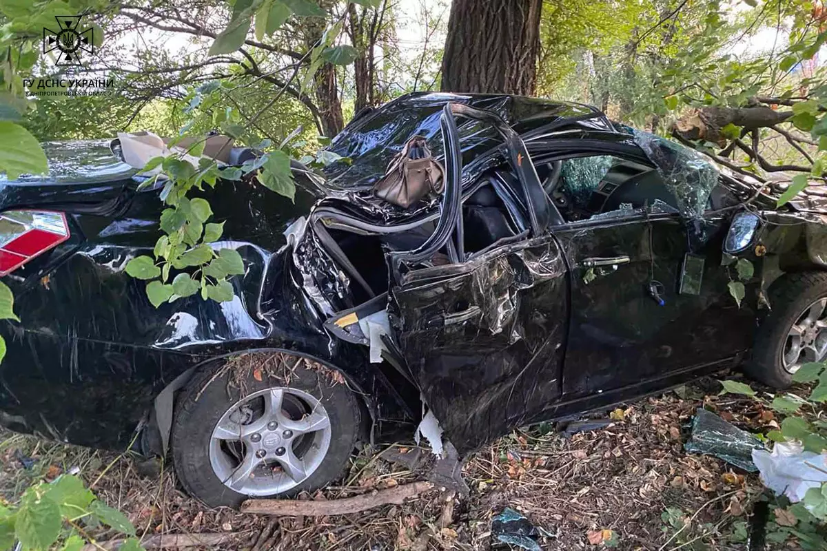 Смертельное ДТП в Криворожском районе: погибла женщина, еще двое мужчин получили травмы