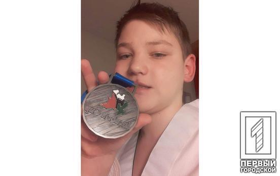 Серебряную медаль завоевал спортсмен из Кривого Рога на Чемпионате по тхэквондо ВТ в Италии