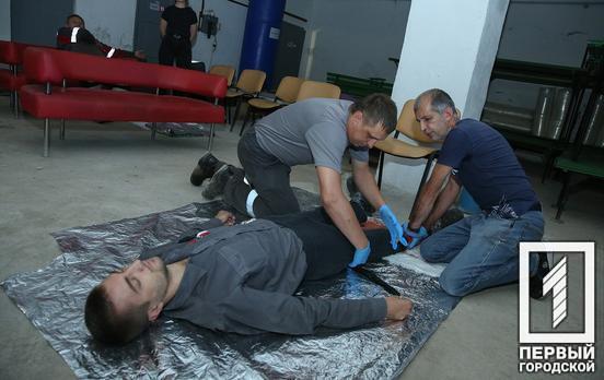 На ЦГОКе Метинвеста сотрудников обучают останавливать кровотечения