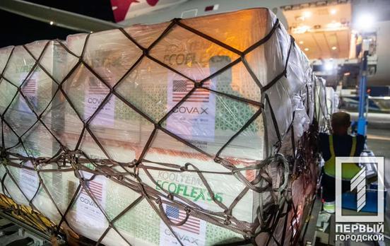 Україна отримала 2 мільйони доз вакцини Moderna від уряду США