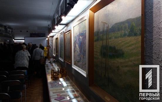 «Жемчужины музейных коллекций»: в честь 60-летия историко-краеведческого музея Кривого Рога открылась выставка