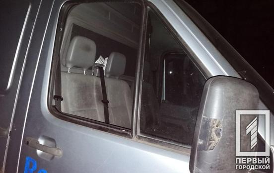 Житель Кривого Рога помог задержать мужчину, который пытался обокрасть машину