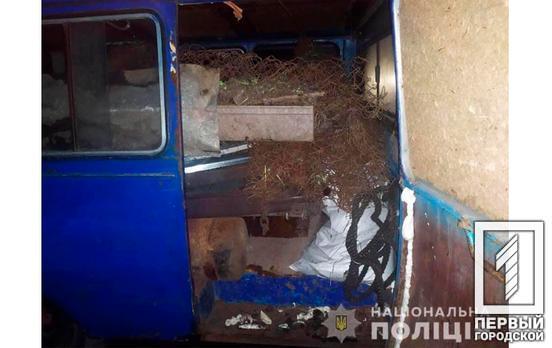 Больше двух тонн металлолома: полицейские Кривого Рога закрыли нелегальную «приёмку»