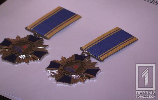 В Кривом Роге накануне Дня памяти ликвидаторов аварии на ЧАЭС наградили чернобыльцев