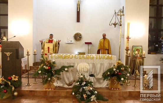 Христиане западного обряда Кривого Рога и всего мира отмечают Рождество Христово