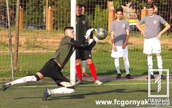 В Кривом Роге молодёжная команда «Горняка» обыграла местный клуб «Пенуел» – 0:2